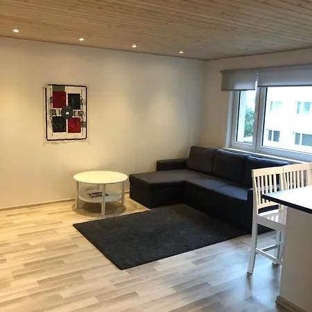 Apartment Modern Cozy 2 Bedroom Near Center