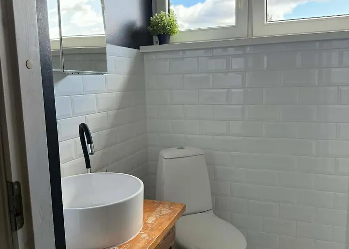 Apartamento Modern Cozy 2 Bedroom Near Center